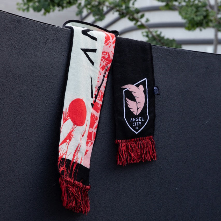 Bufanda AANHPI del Angel City FC 2025